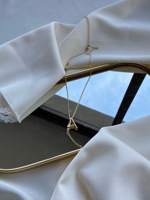 A Harfi Taşlı Kolye