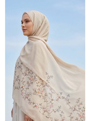 Sakura Çiçek Desenli Ipeksi Şal 70X200 cm