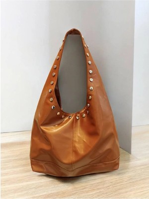 Rivina Kadın Büyük Boy Omuz Çantası - Deri Görünümlü Zımba Detaylı