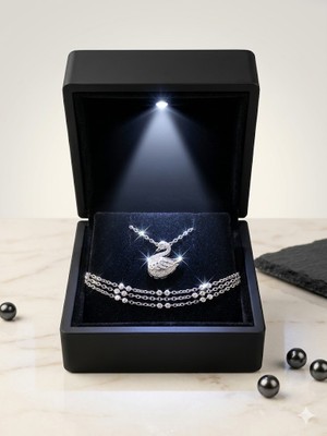 Paix Store 925 Ayar Gümüş Kuğu Kolye - Işıklı Kutuda