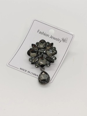 Cadde Dükkanı Gri Taşlı Broş