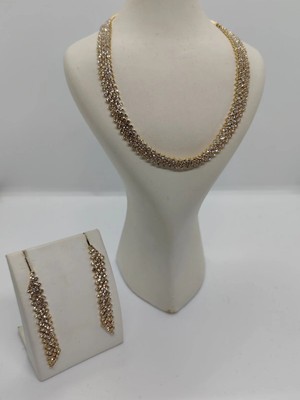 Cadde Dükkanı Zirkon Taşlı Kolye Küpe Takı Seti Gold