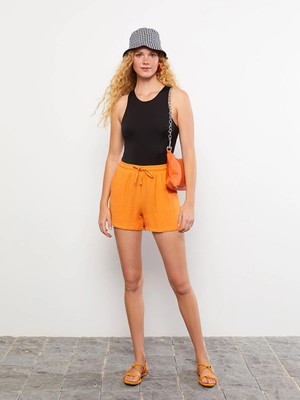 Lc Waikiki Yeni Sezon Kadın Beli Lastikli Düz Şort