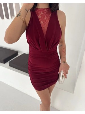 Nova Epoxy Art Dantel Detaylı Derin Dekolte Drapeli Mini Elbise Şık Kolsuz - Bordo