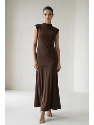 Setre Kahverengi Yaka Kol ve Etek Detaylı Elbise