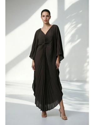 Setre Acı-Kahve Yaka ve Pilise Detaylı Rahat Kesim Elbise