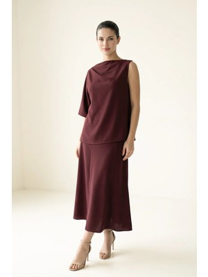 Setre Bordo Asimetrik Yaka Detaylı, Tek Kollu Bluz