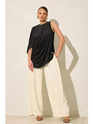 Setre Siyah Tek Omuz Detaylı, Drapeli Rahat Kesim Bluz