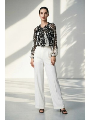 Setre Krem Cep Detaylı Pantolon