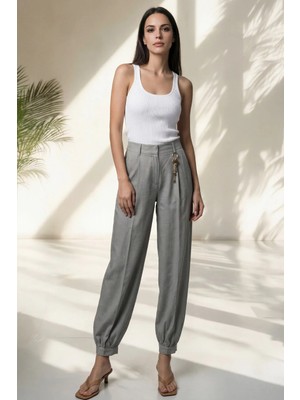 Setre Taş Aksesuar ve Bilek Detaylı Rahat Kesim Pantolon