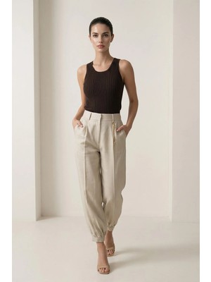 Setre Taş Aksesuar ve Paça Detaylı Pantolon