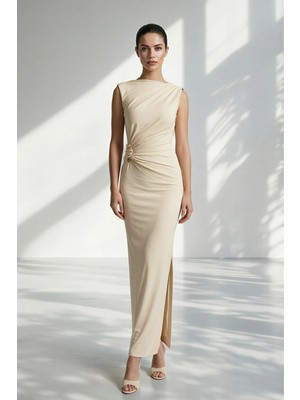 Setre Krem Asimetrik Yaka Kolsuz Beldem Detaylı Tam Kalıp Midi Boy Elbise