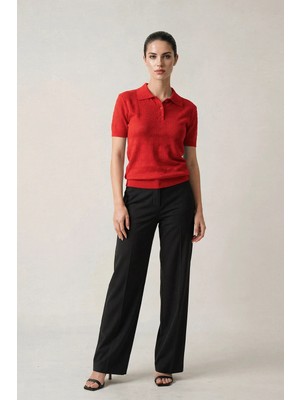 Setre Kırmızı Yaka Detaylı Kısa Kollu Triko