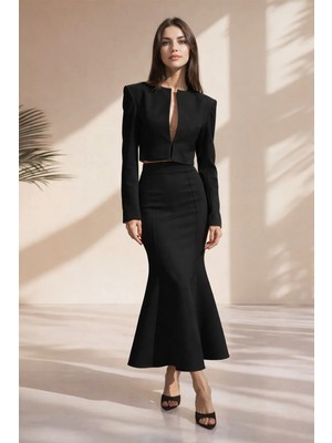 Setre Siyah Tam Kalıp Dikiş Detaylı Midi Boy Etek