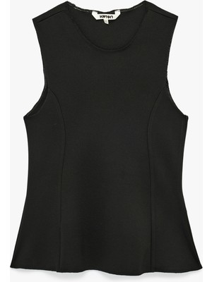 Koton Slim Fit Bisiklet Yaka Kolsuz Bluz