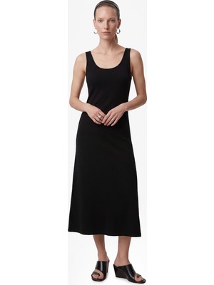Koton Krep Scuba Kumaş Arkası Çapraz Askılı Sırt Dekolteli Midi Elbise