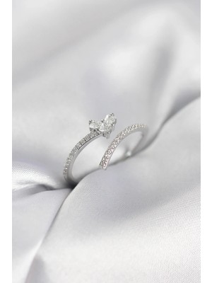 DS LLC Ietaks™ Gümüş Renk Zirkon Taşlı Kuyruklu Kalp Model Kadın Yüzük