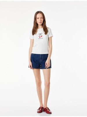 Koton Slim Fit Kısa Kollu Bisiklet Yaka Pamuklu Fiyonklu Çilek Baskılı Tişört