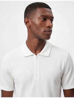 Koton Regular Fit Kısa Kollu Waffle Dokulu Yarım Fermuarlı Polo Yaka Tişört
