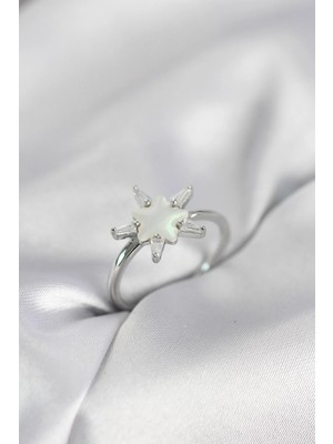 DS LLC Ietaks™ Gümüş Renk Yıldız Model Sedefli Zirkon Taşlı Kadın Yüzük