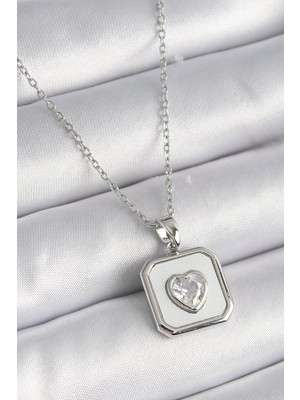 DS LLC Ietaks™ 316L Çelik Gümüş Renk Kare Madalyon Kalp Zirkon Taş Işleme Kadın Kolye