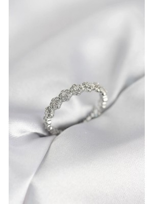 DS LLC Ietaks™ Sıralı Çiçek Model Gümüş Renk Zirkon Taşlı Kadın Yüzük