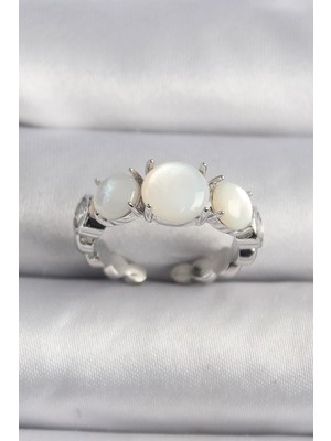 DS LLC Ietaks™ Pirinç Gümüş Renk Zirkon Taş Detaylı Beyaz Sedefli Vıp Seri Kadın Yüzük