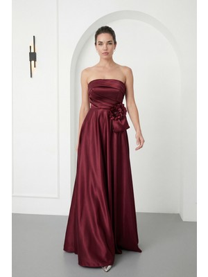 Lafaba Kadın Bordo Straplez Yaka Çiçek Detaylı Uzun Söz Nişan Nikah Abiye