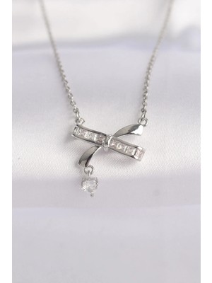 DS LLC Ietaks™ 316L Çelik Zincir Gümüş Renk Zirkon Taşlı Kalp Detay Fiyonk Kolye