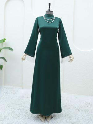 Moda Morfo Arkası Bağcıklı Kol Manşeti Zincir Detaylı Elbise -Zümrüt