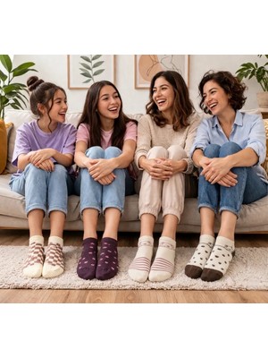 Heren Bear Detaylı 4'lü Dikişsiz Kadın Patik