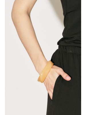 Manuka Bombeli Akrilik Bileklik Vanilya