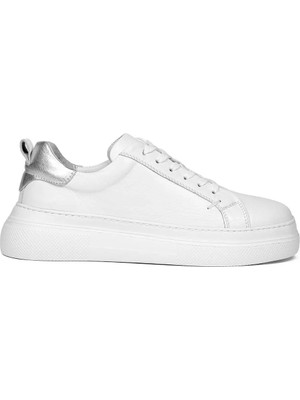 Celal Gültekin Kadın Beyaz Bağcıklı Kalın Tabanlı Deri Sneaker