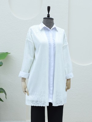 Modamorfo Eteği Desenli Ajurlu Hırka -Ekru