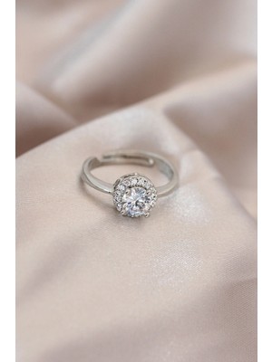 Nuveden Ayarlamalı Gümüş Renk Metal Zirkon ve Kristal Taşlı Oval Model Yüzük