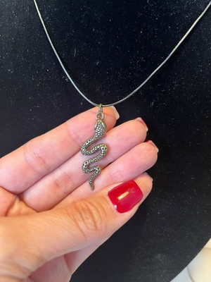 Vintage Takı Siyah Deri Ipli Eskitme Yılan Tasarımlı Unisex Kolye / Antik Bronz Renk Yılan Figürlü Mistik Kolye