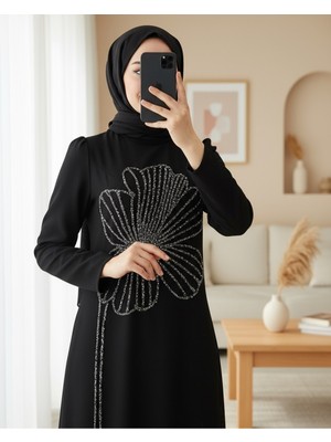 Moda Morfo Yonca Taş Desenli Dik Yaka Krep Abiye -Siyah