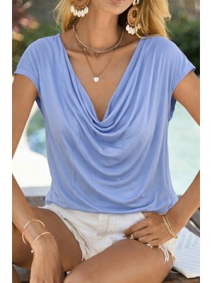 Stores36 Kadın Kısa Kollu Degaje Yakalı Viskon Bluz