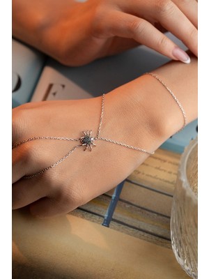 Nereze 925 Ayar Gümüş Rodyum Kaplama Örümcek Model Şahmeran Bileklik