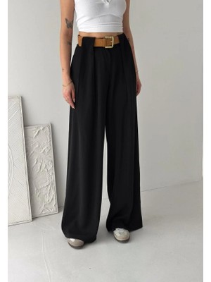 Stores36 Kadın Pileli Kemerli Pantolon