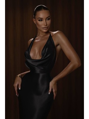 BMD Alena Luxury Saten Dekolteli Elbise - Siyah