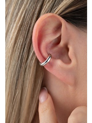 Nereze 925 Ayar Gümüş Rodyum Kaplama Sade Tasarım Kıkırdak Küpe