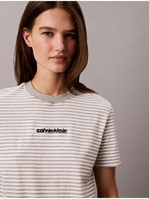 Calvin Klein Kadın Ss Classic Stripe Logo Detaylı T-Shirt