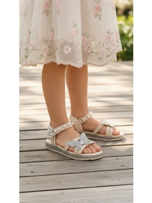 Zaby Işıltılı Kelebek Detaylı Inci Işlemeli Kız Çocuk Sandalet - Taşlı ve Tokalı Prenses Ayakkabısı