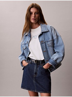 Calvin Klein Kadın Ss Classic Resort Foil Logo Detaylı T-Shirt