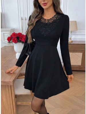 Stores36 Kadın Uzun Kollu Yakası Dantelli Mini Ithal Krep Elbise
