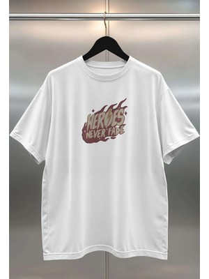 Buzagi Heroes Never Fade Dijital Baskı Oversize Unisex Beyaz T-Shirt