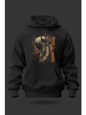 Buzagi Cherish The Moments Astronot Oversize Kapüşonlu Unisex Şardonlu Sweatshirt