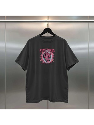 Buzagi Stay Toxic Dijital Baskı Siyah Beyaz Unisex Oversize Tişört