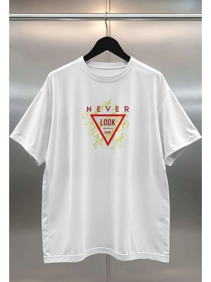 Buzagi Never Dijital Baskı Oversize Beyaz Unisex Tişört